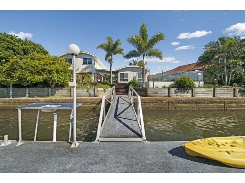 110 Kangaroo Avenue, Bongaree QLD 4507