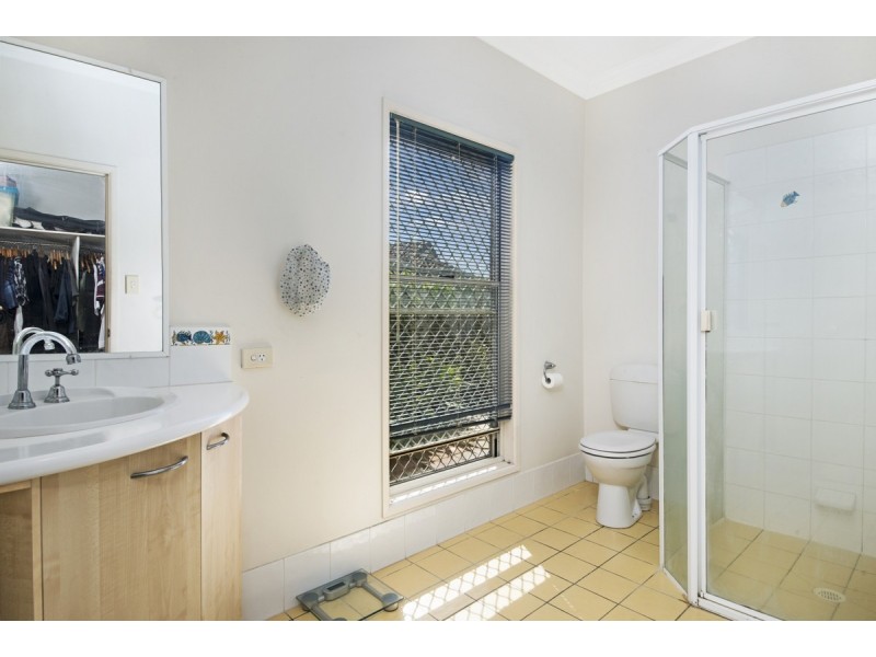 110 Kangaroo Avenue, Bongaree QLD 4507