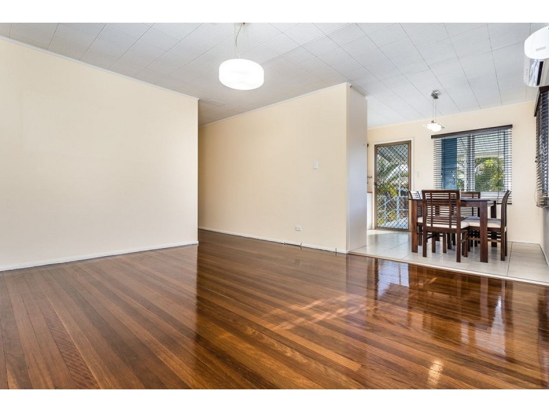 101 Scarborough Road, Redcliffe QLD 4020