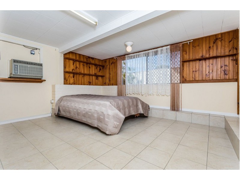 101 Scarborough Road, Redcliffe QLD 4020