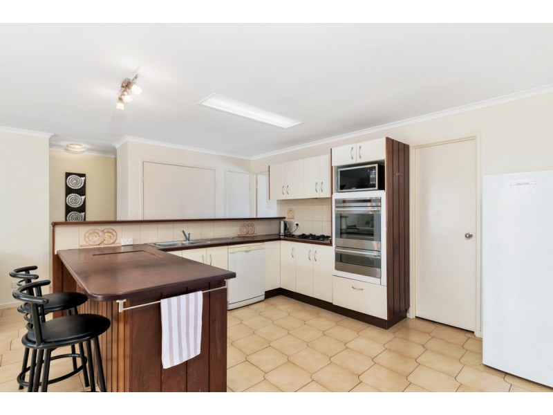 18 Pheasant Avenue, Banksia Beach QLD 4507