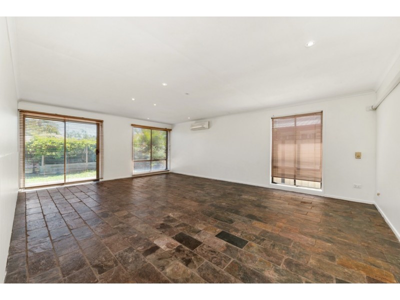 18 Pheasant Avenue, Banksia Beach QLD 4507