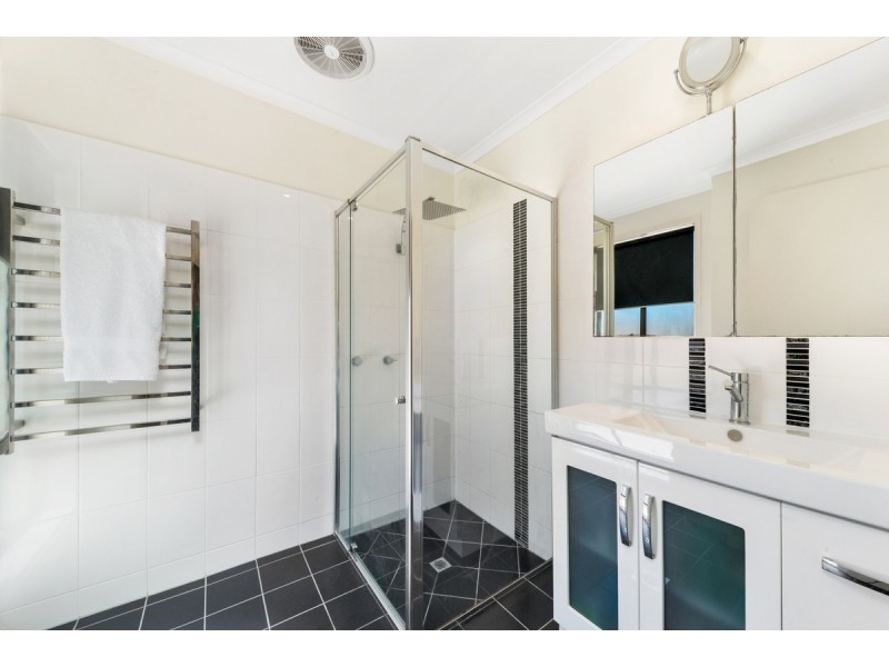 18 Pheasant Avenue, Banksia Beach QLD 4507
