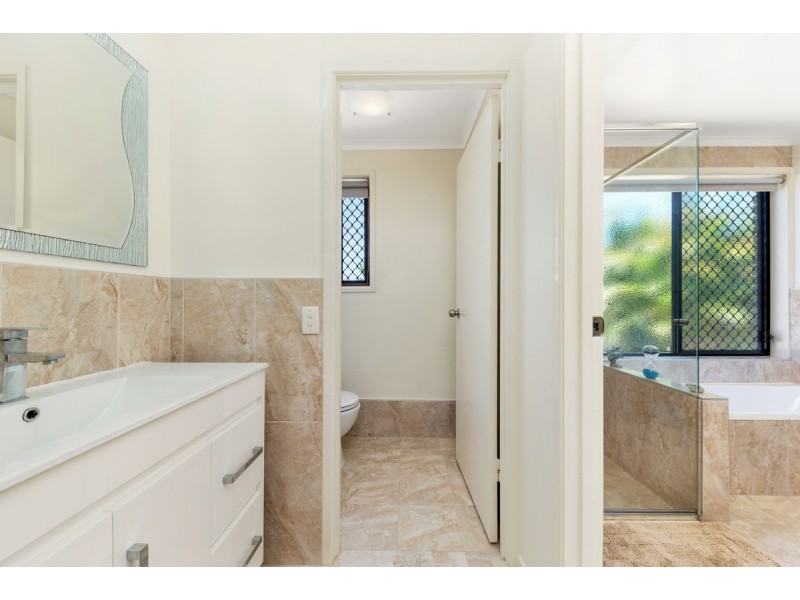 18 Pheasant Avenue, Banksia Beach QLD 4507