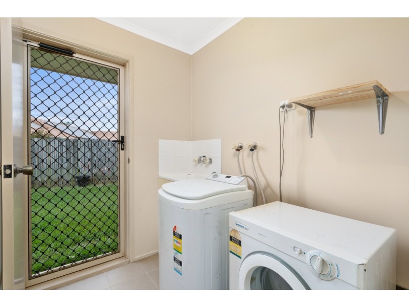 27 Cadaga Place, Caboolture QLD 4510
