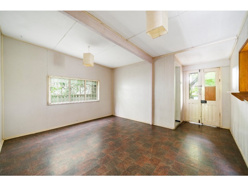 18 Shaw Street, Bardon QLD 4065