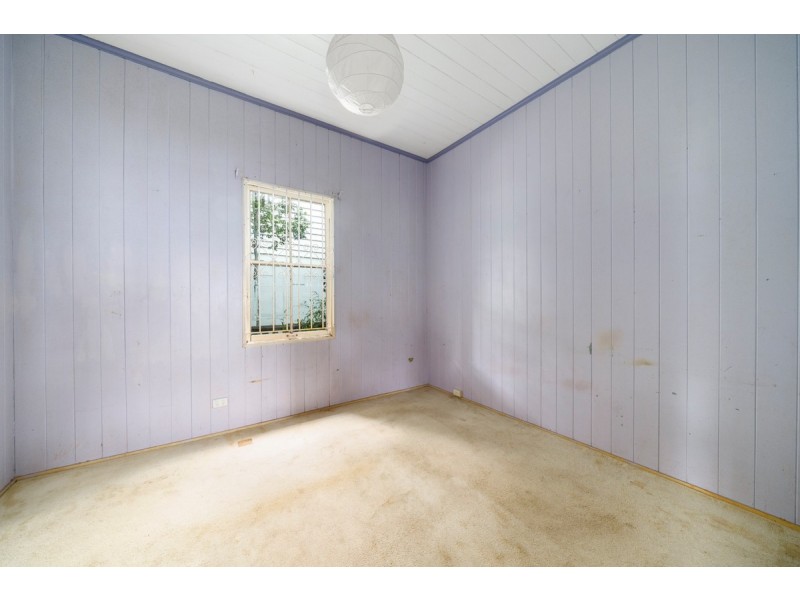 18 Shaw Street, Bardon QLD 4065