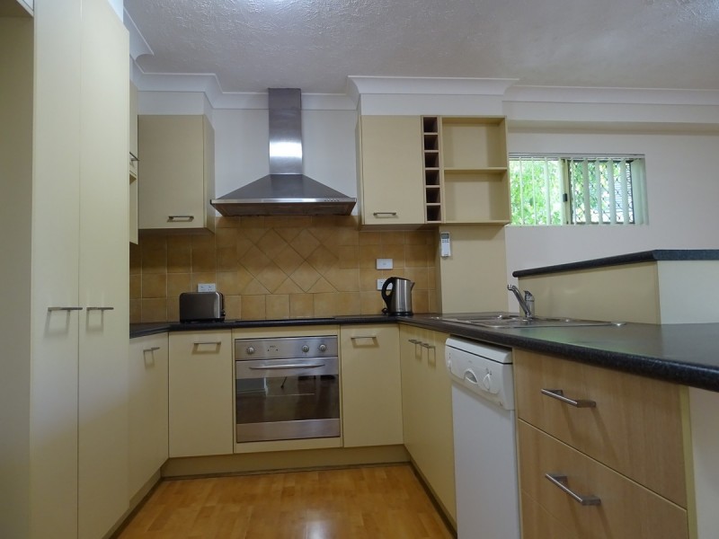 5/4 Bonney Avenue, Clayfield QLD 4011