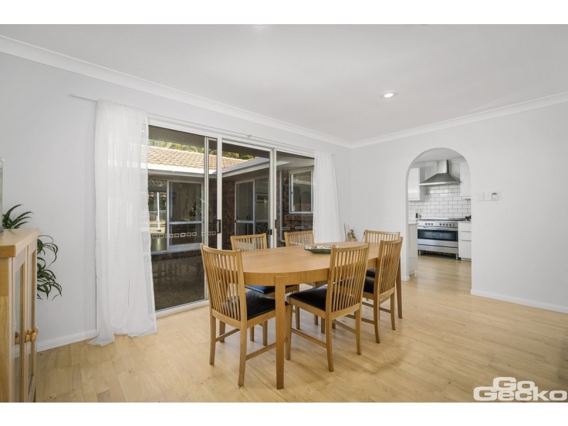 11 Triton Court, Ningi QLD 4511