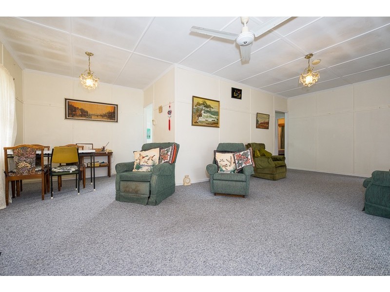 62 First Avenue, Bongaree QLD 4507