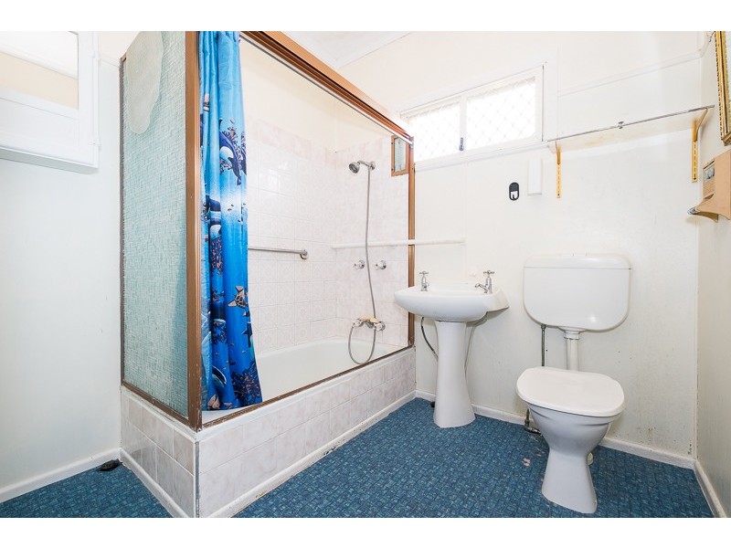 62 First Avenue, Bongaree QLD 4507