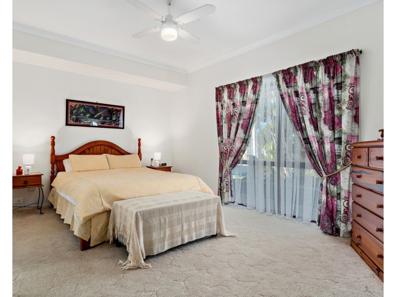 33 Cosmos Avenue, Banksia Beach QLD 4507