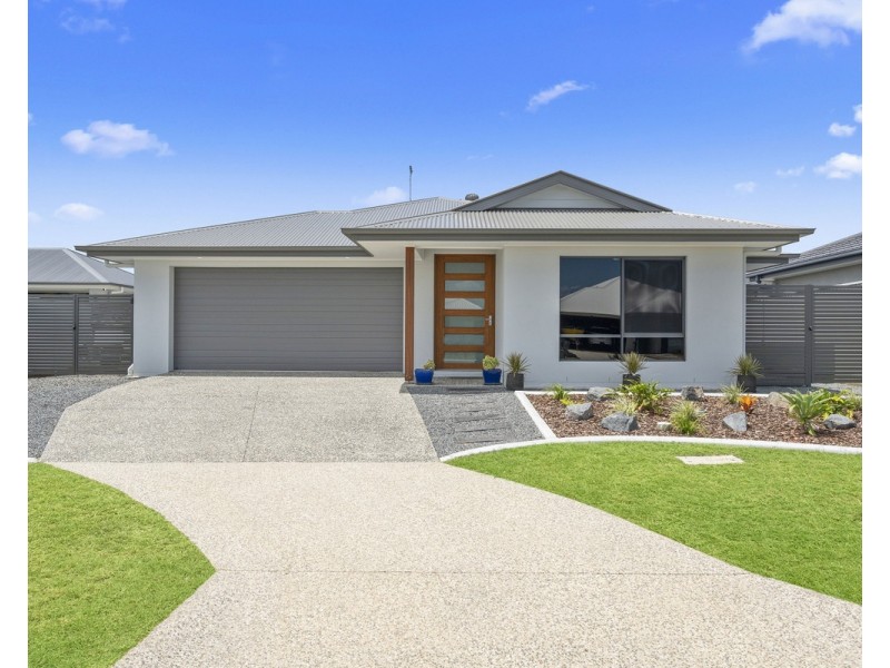 16 Elanus Crt, Banksia Beach QLD 4507