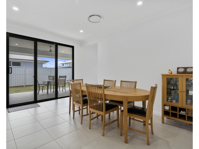 16 Elanus Crt, Banksia Beach QLD 4507