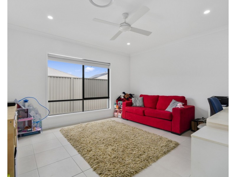 16 Elanus Crt, Banksia Beach QLD 4507