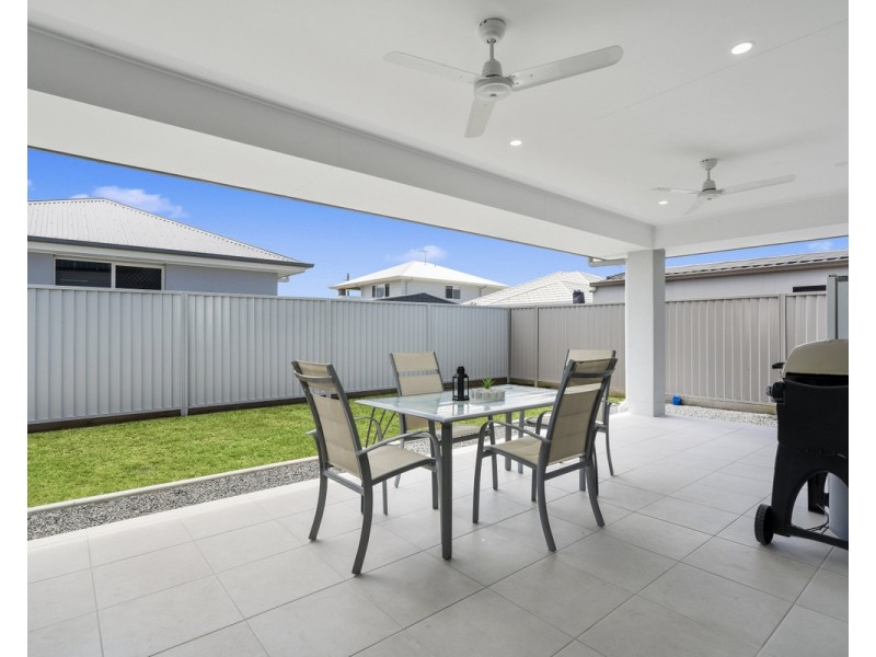 16 Elanus Crt, Banksia Beach QLD 4507