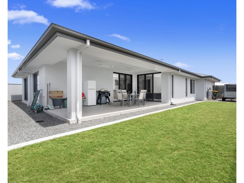 16 Elanus Crt, Banksia Beach QLD 4507