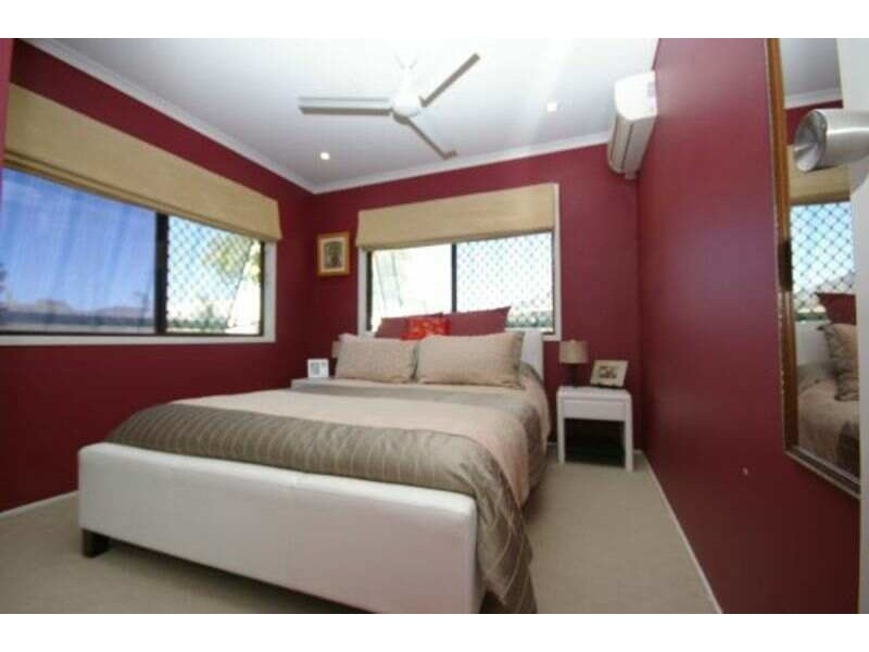 22 Gillian Street, Beachmere QLD 4510