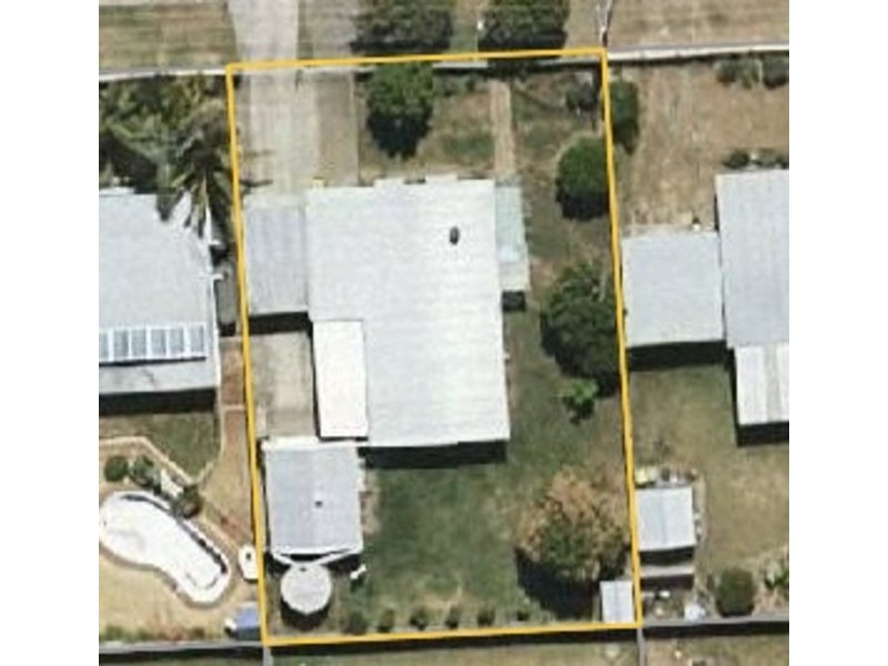 22 Gillian Street, Beachmere QLD 4510