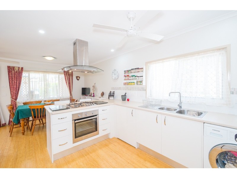 9 Hill Street, Bongaree QLD 4507