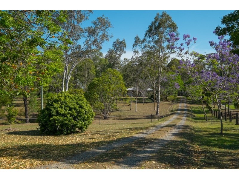 14 Kensleigh Avenue, Bellmere QLD 4510