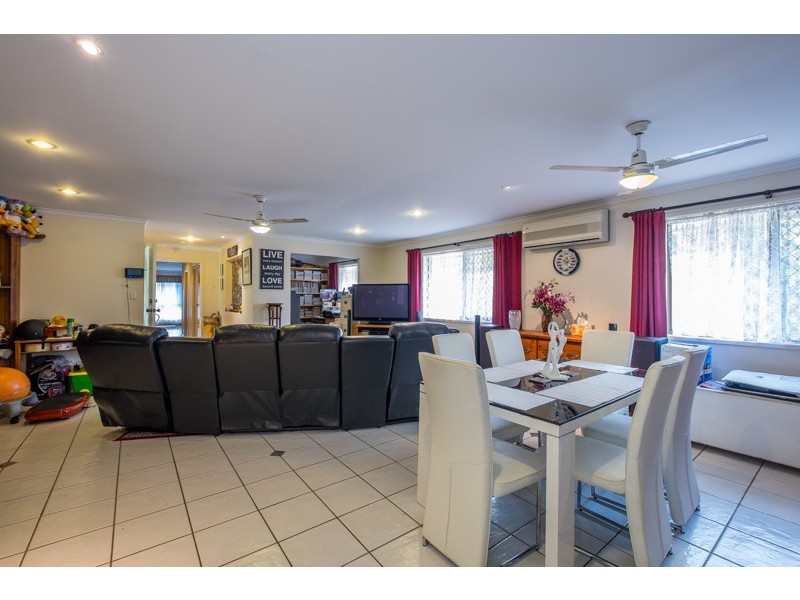 8 Parkland Crescent, Caboolture South QLD 4510