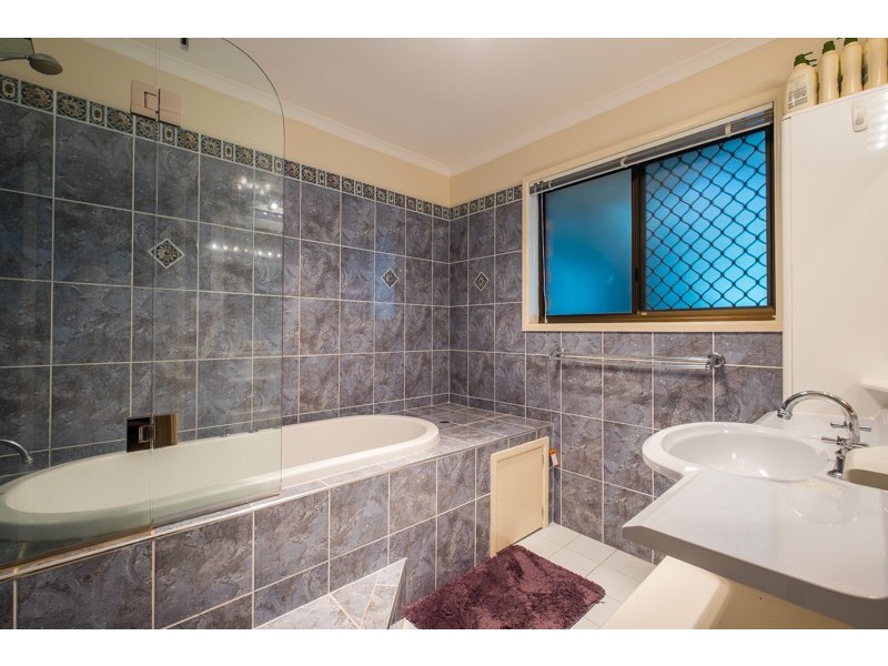 8 Parkland Crescent, Caboolture South QLD 4510