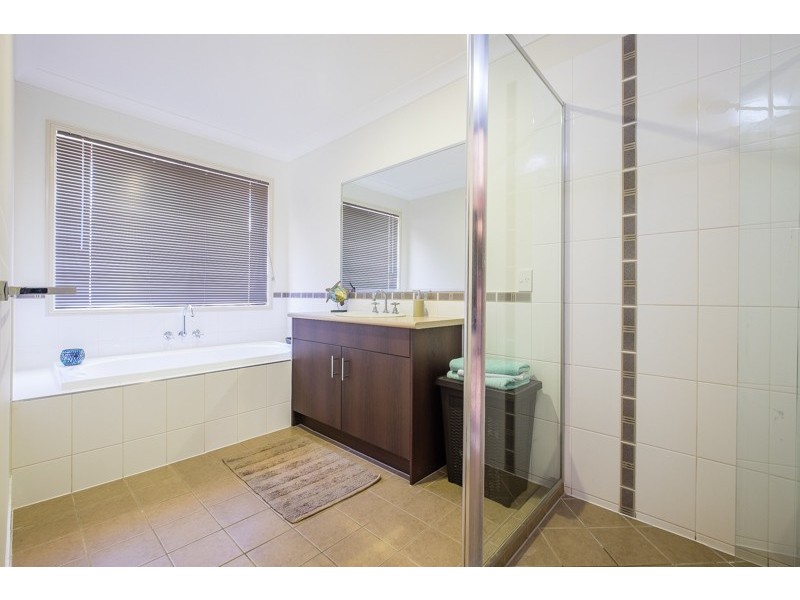 5 Bora Place, Ningi QLD 4511