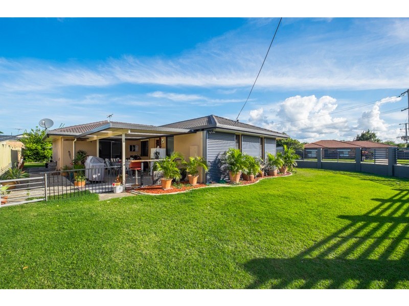 1 Yorkshire Drive, Banksia Beach QLD 4507