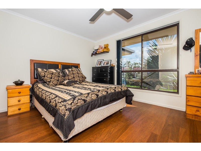 1 Yorkshire Drive, Banksia Beach QLD 4507