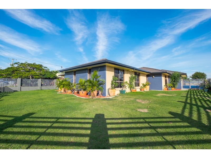 1 Yorkshire Drive, Banksia Beach QLD 4507