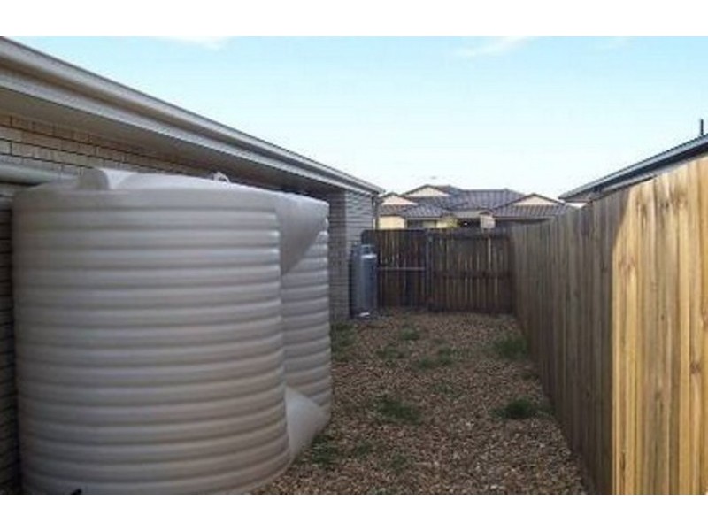 19 Gecko Place, Ningi QLD 4511