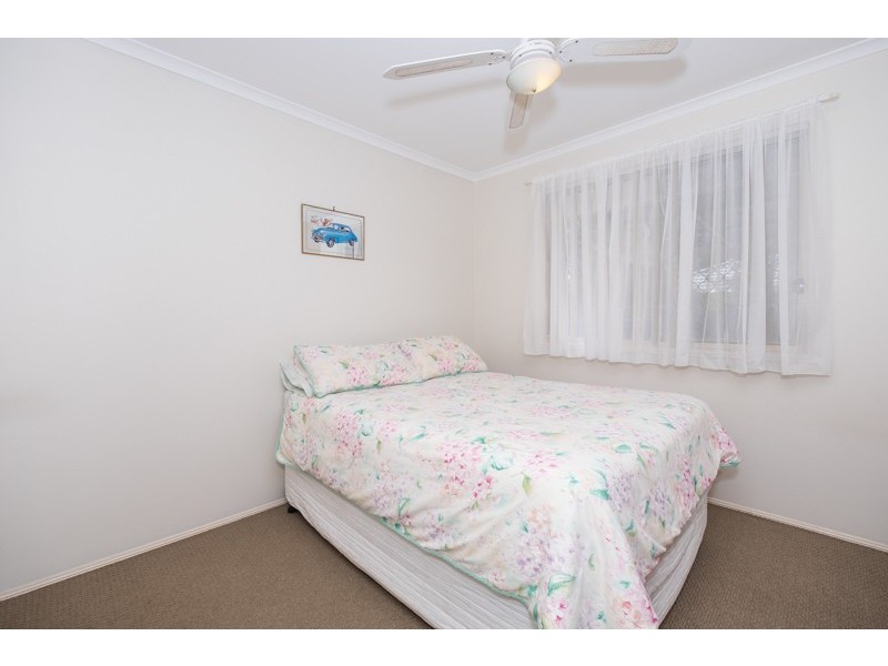 8 Scarborough Court, Sandstone Point QLD 4511