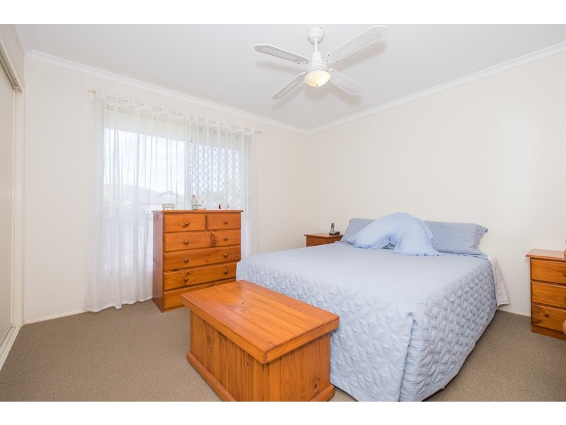 8 Scarborough Court, Sandstone Point QLD 4511