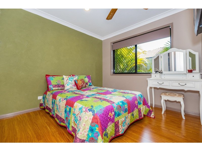 98 Carpenter Way, Sandstone Point QLD 4511