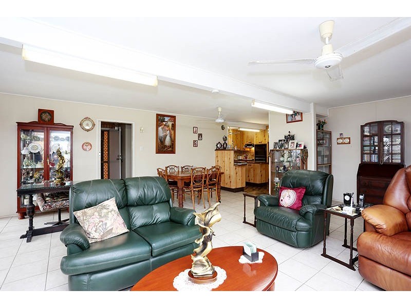 96 North Street, Woorim QLD 4507