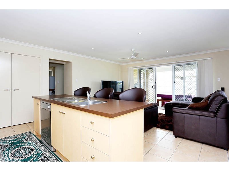 73 Sandstone Boulevard, Ningi QLD 4511