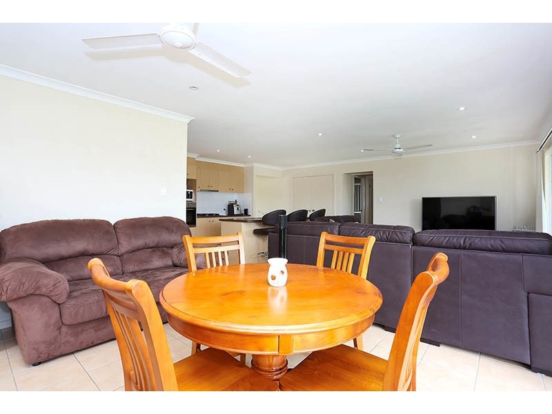 73 Sandstone Boulevard, Ningi QLD 4511