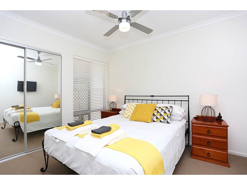 64 Biggs Avenue, Beachmere QLD 4510