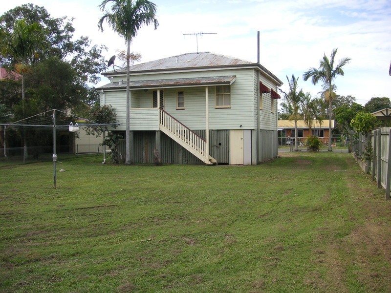 4 Mcpherson Street, Caboolture QLD 4510