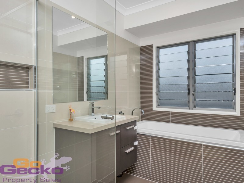 24 Treefrog Street, Ningi QLD 4511