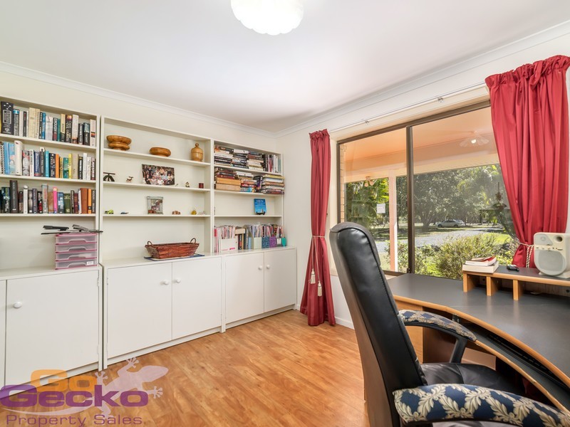 102 Bellay Road, Beachmere QLD 4510