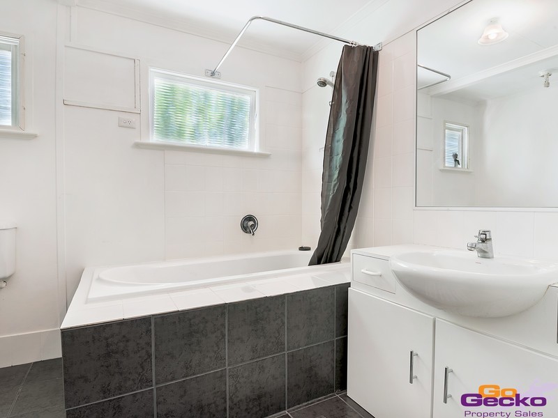 16 Russell Street, Caboolture QLD 4510