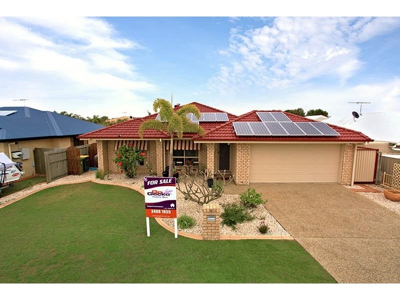 8 Clovelly Place, Sandstone Point QLD 4511