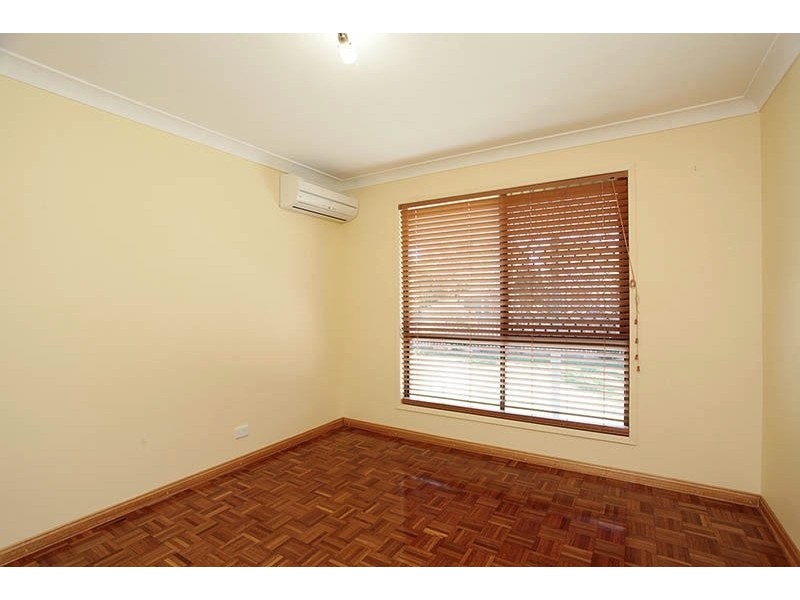 61 Ranald Avenue, Ningi QLD 4511