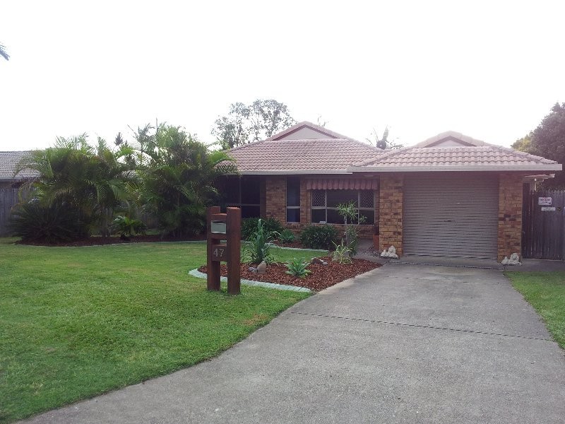 47 Lachlan Crescent, Sandstone Point QLD 4511