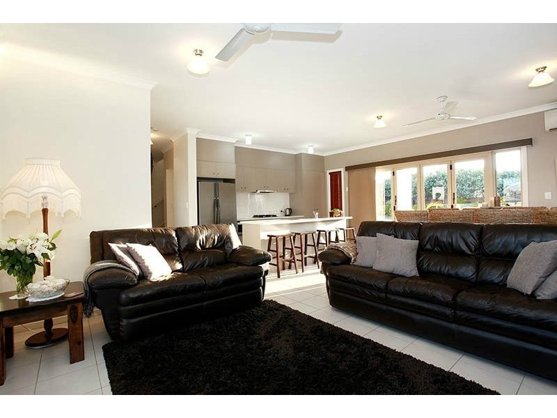 3 Dewdrop Place, Ningi QLD 4511