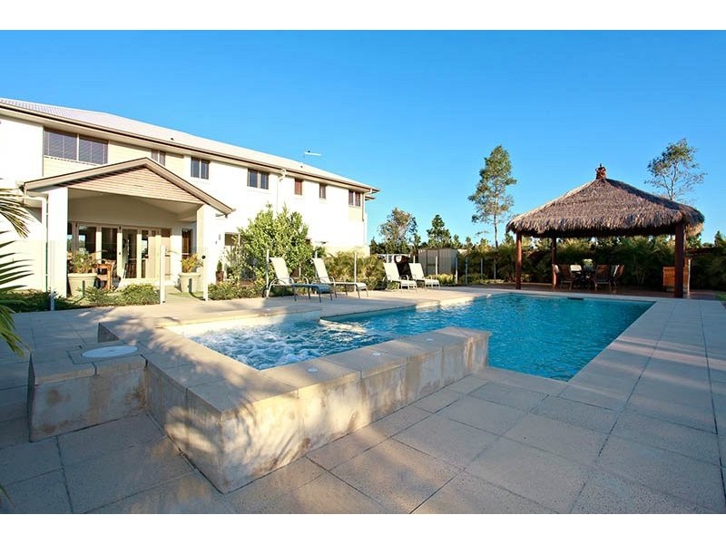 3 Dewdrop Place, Ningi QLD 4511