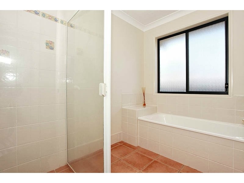 17 Mossman Way, Sandstone Point QLD 4511