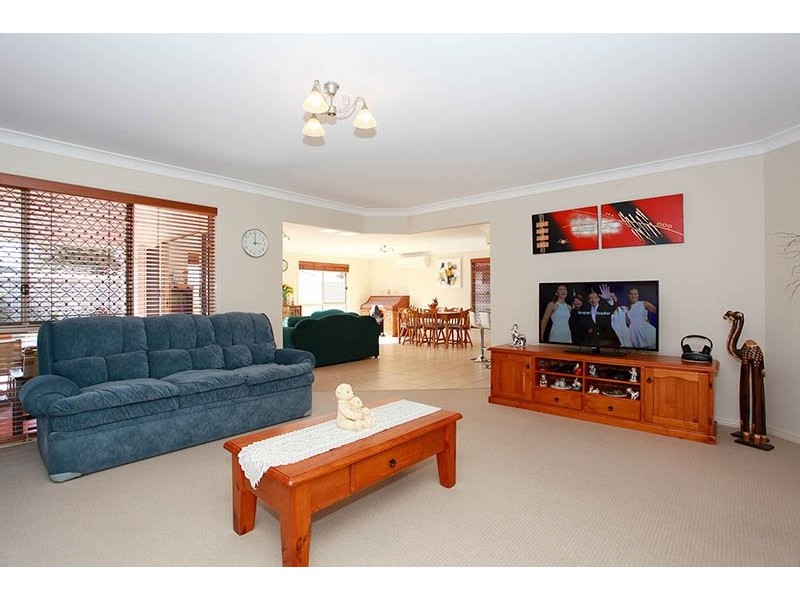 41 Kakadu Circuit, Banksia Beach QLD 4507